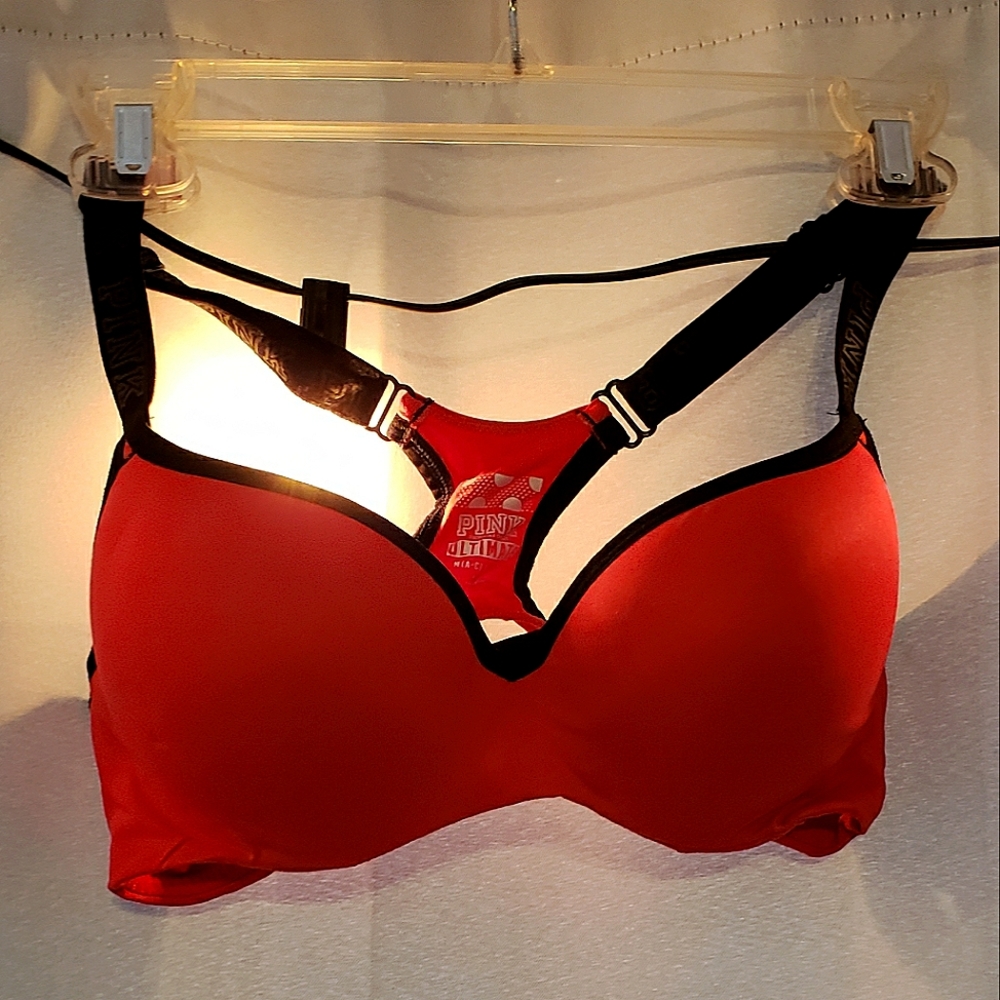 PINK Push-up Sports Bra